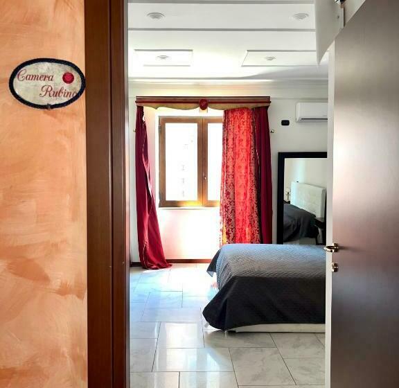 اتاق لوکس, Lo Scrigno B&b
