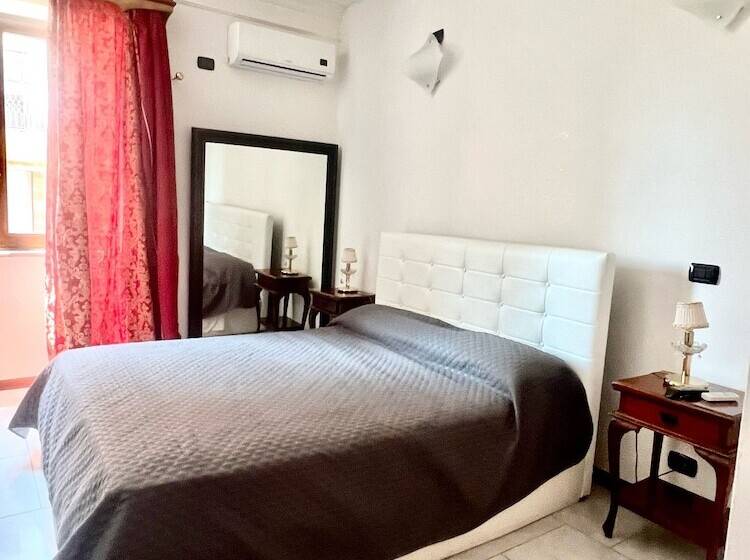 اتاق لوکس, Lo Scrigno B&b