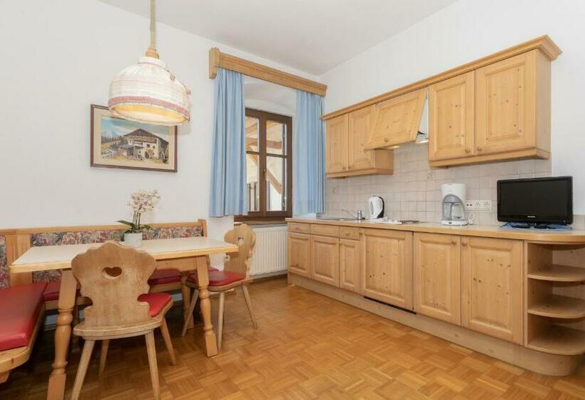 آپارتمان 1 خوابه, Appartements Eppanerhof