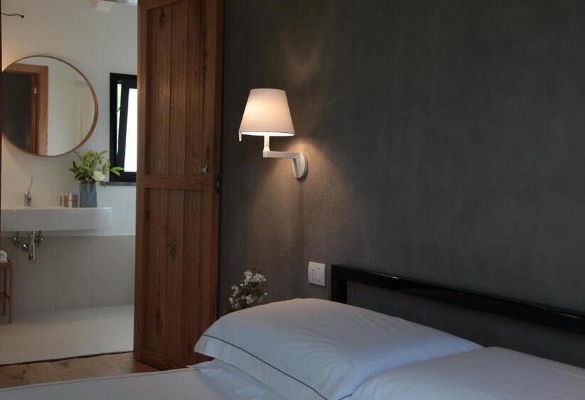 اتاق استاندارد با چشم‌انداز باغ, Talè Restaurant & Suite