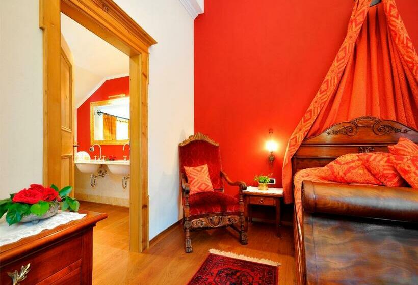 سوییت, Schloss Hotel Korb