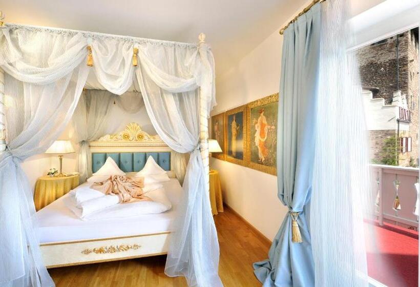 سوییت, Schloss Hotel Korb