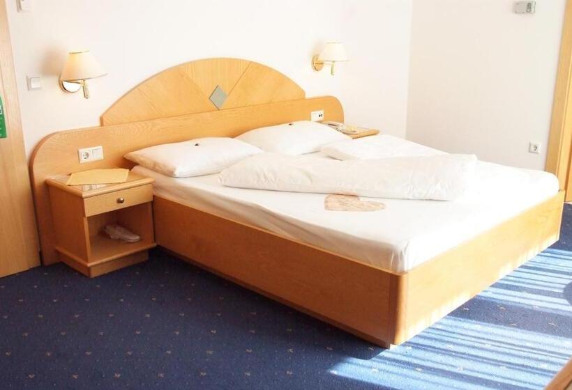 اتاق استاندارد با چشم‌انداز دریاچه, Seehotel Sparer