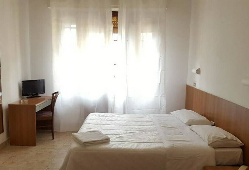 اتاق استاندارد سه نفره, Al Sogno