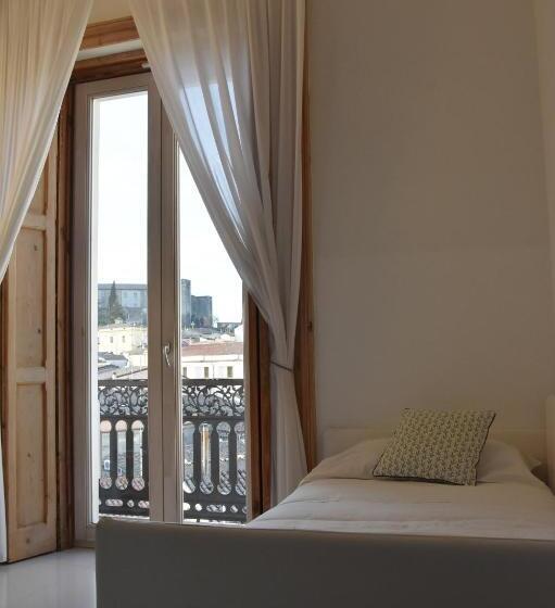 اتاق استاندارد یک نفره, La Casa Nel Borgo Antico