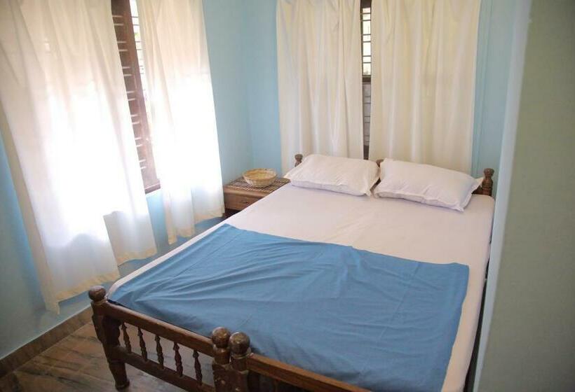 اتاق استاندارد یک نفره, Panchavadi Ayurvedic Beach Resort