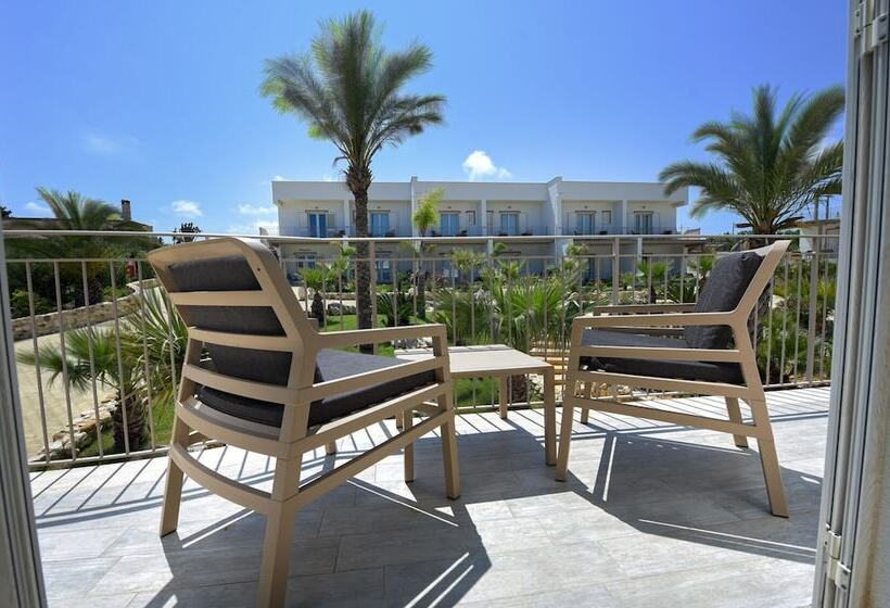 اتاق استاندارد با چشم‌انداز باغ, La Blanca Resort & Spa
