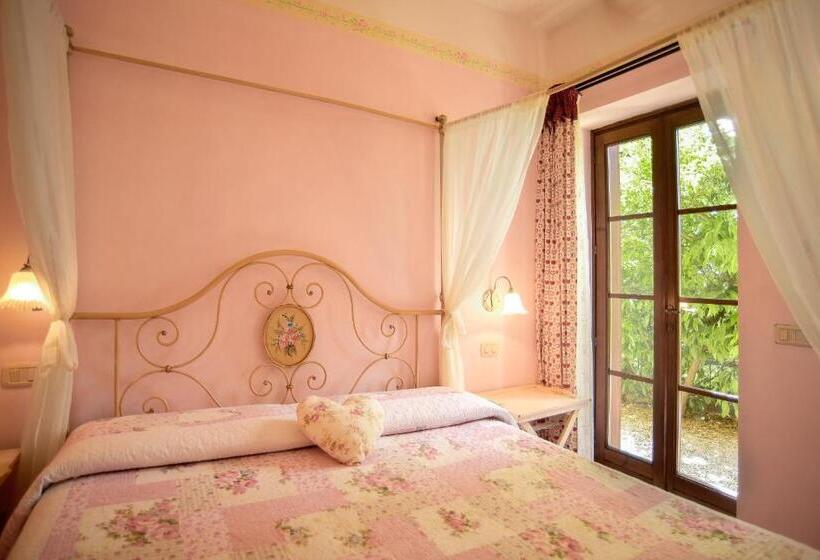 اتاق استاندارد چهارنفره با سرویس بهداشتی مشترک, B&b 8380 Saturnia Terme