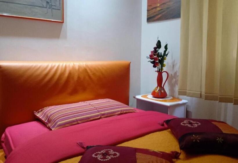 اتاق استاندارد یک نفره, B&b Everest