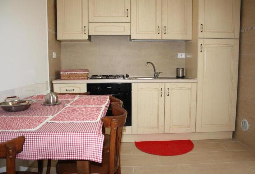 اتاق راحتی سه تخته, B&b Stelle Della Daunia