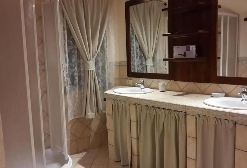 اتاق استاندارد با وان آب گرم, Villa Klinai