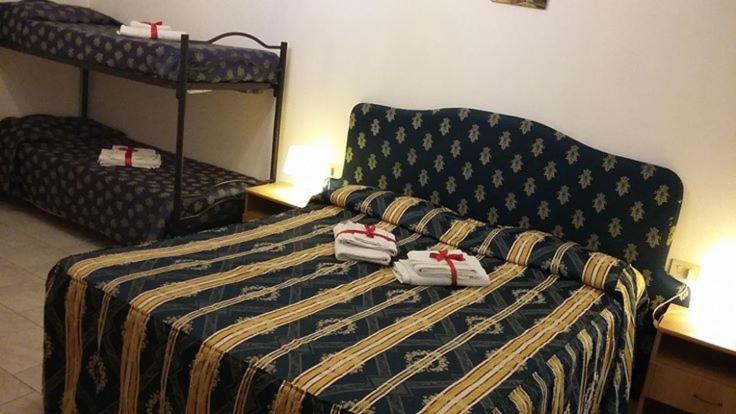 اتاق استاندارد چهار تخته, Ambrogini