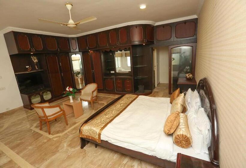 سوییت سوپریور, Avenue 11 Boutique Residences, Poes Garden Chennai