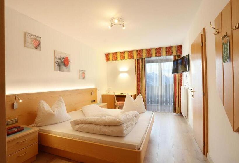اتاق استاندارد با چشم‌انداز کوهستان, Alpenhotel Ratsberg 1650m