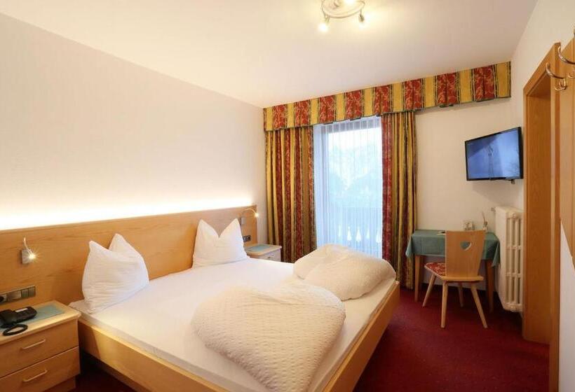 اتاق استاندارد با چشم‌انداز کوهستان, Alpenhotel Ratsberg 1650m