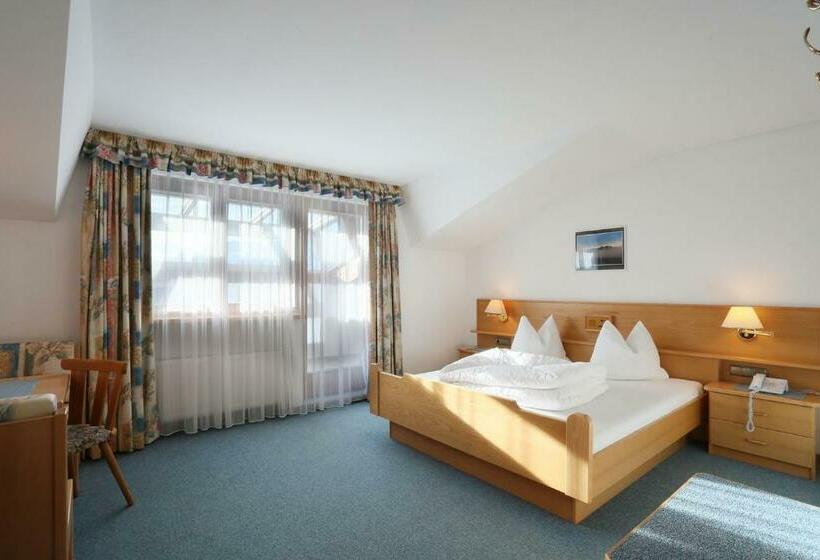 اتاق استاندارد با چشم‌انداز کوهستان, Alpenhotel Ratsberg 1650m