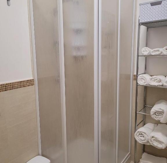 سوئیت جونیور خانوادگی, Kristal
