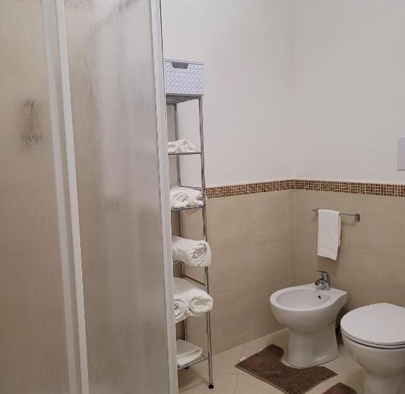 اتاق استاندارد با تخت بزرگ, Kristal
