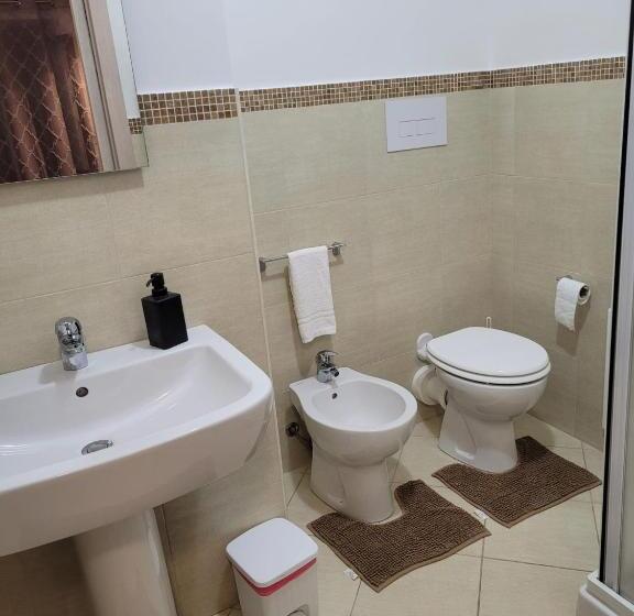 اتاق استاندارد با تخت بزرگ, Kristal