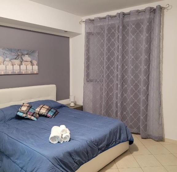 اتاق استاندارد با تخت بزرگ, Kristal