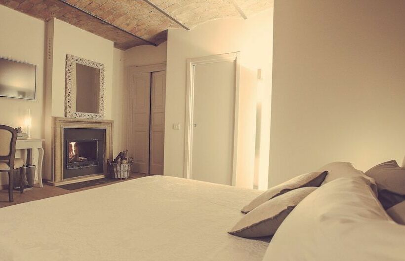 اتاق استاندارد با چشم‌انداز باغ, Langhe Country House