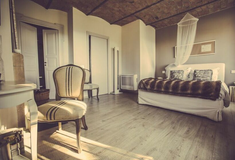 اتاق استاندارد با چشم‌انداز باغ, Langhe Country House