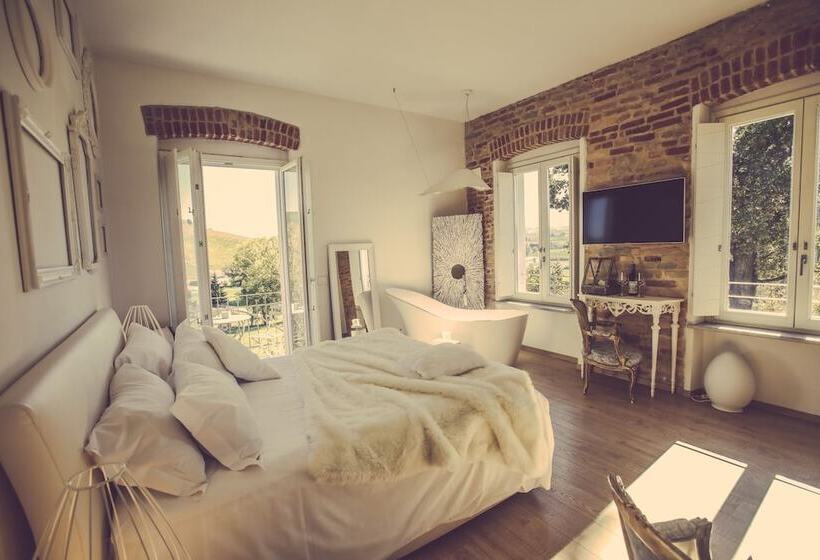 سوئیت با بالکن, Langhe Country House