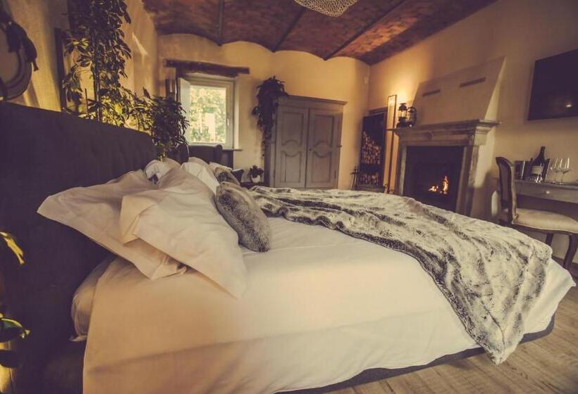 اتاق لوکس, Langhe Country House