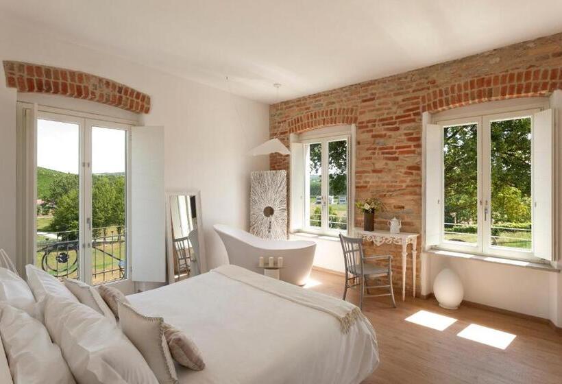 سوئیت با بالکن, Langhe Country House