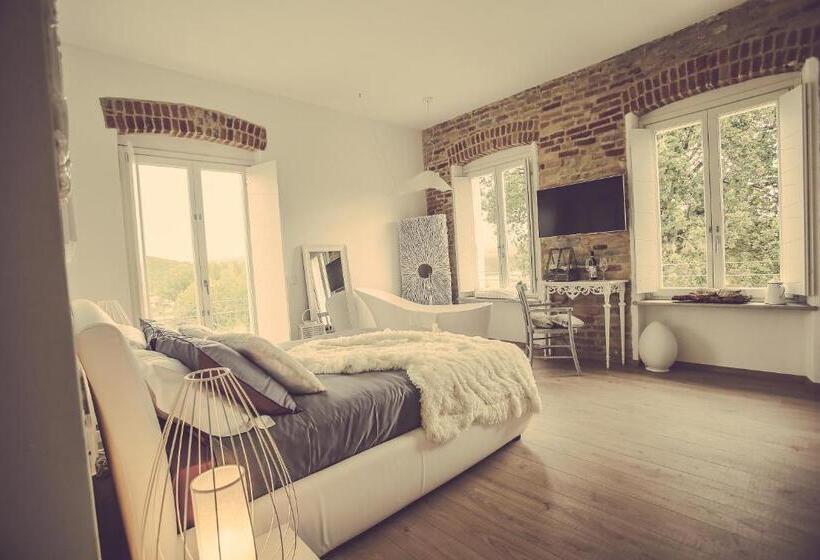 سوئیت با بالکن, Langhe Country House
