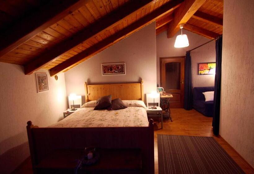 اتاق لوکس با چشم‌انداز, Relais Des Elfes