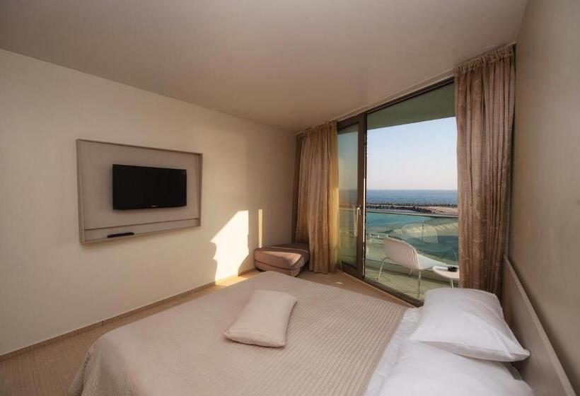 سوییت با چشم‌انداز دریا, Turquoise All Inclusive