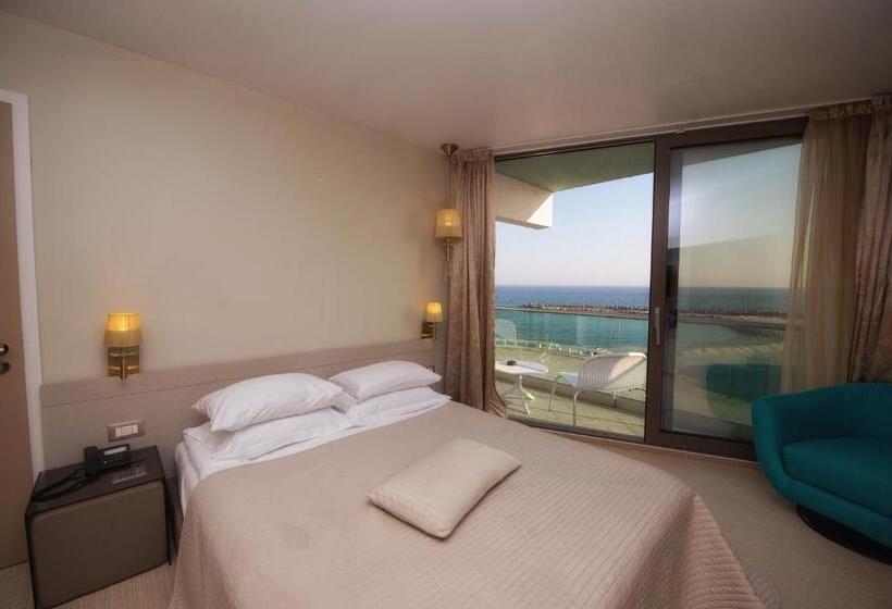 سوییت با چشم‌انداز دریا, Turquoise All Inclusive