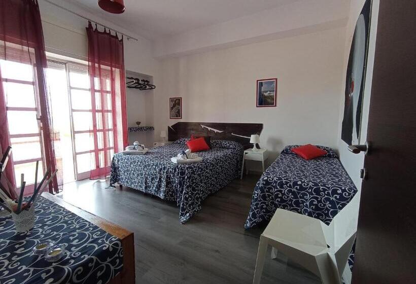 اتاق استاندارد سه نفره, Idria B&b