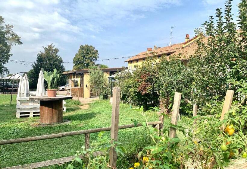 اتاق استاندارد سه نفره, Cascina Bellaria