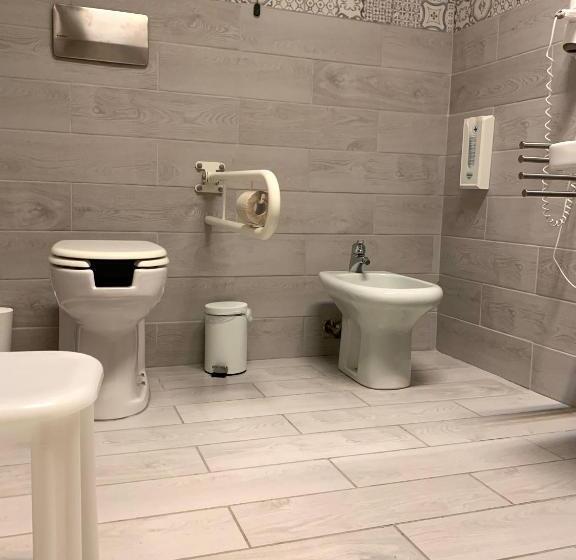 اتاق استاندارد چهار تخته, Cascina Bellaria