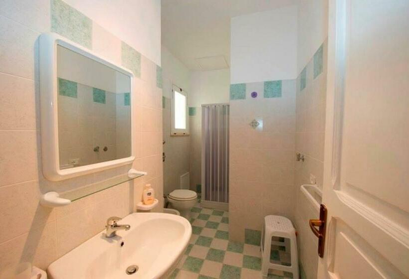 اتاق استاندارد, Albachiara Holidays