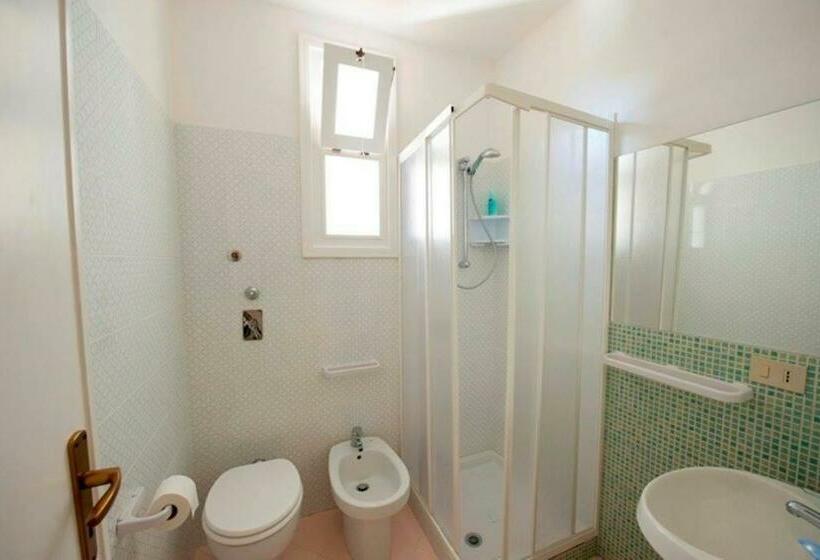 اتاق استاندارد, Albachiara Holidays