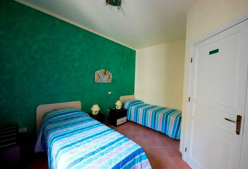 اتاق استاندارد, Albachiara Holidays