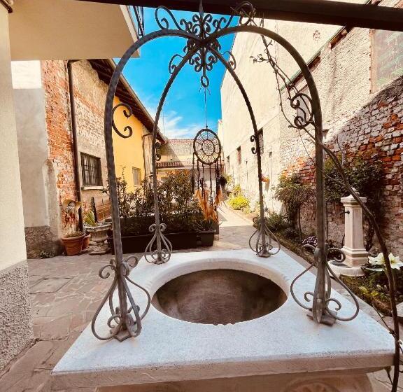 اتاق استاندارد با تخت بزرگ, B&b Corte Sul Naviglio Cin I T 0 1 5 0 7 0 C 1 3 X U I L Q C V