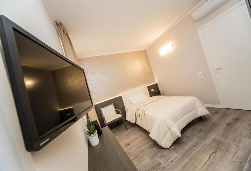 اتاق استاندارد یک نفره, B&b Corte Sul Naviglio Cin I T 0 1 5 0 7 0 C 1 3 X U I L Q C V