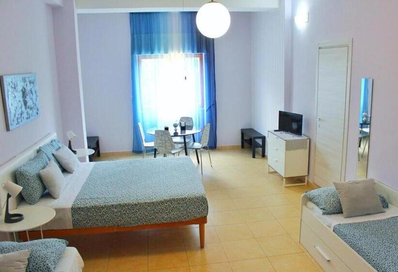 سوییت با چشم‌انداز باغ, B&b Lecce Stazione Centrale