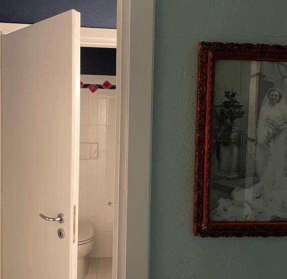 اتاق استاندارد سه تخته با چشم‌انداز باغ, B&b Puntodivista