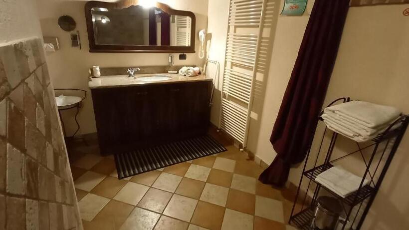 سوییت جونیور, Villa Laura Rooms & Pool