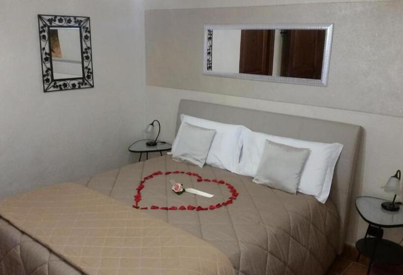سوییت جونیور, Villa Laura Rooms & Pool