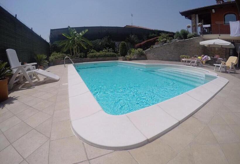 سوییت جونیور, Villa Laura Rooms & Pool