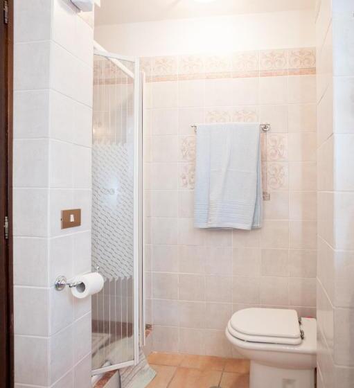 Standard room with outdoor bath, La Villa Di Lucia