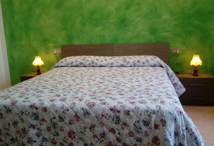 اتاق استاندارد با چشم‌انداز دریا, Terrazza Sul Mare