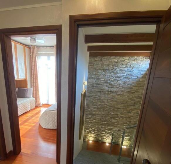 سوییت جونیور لوکس, Villa Laura Rooms & Pool