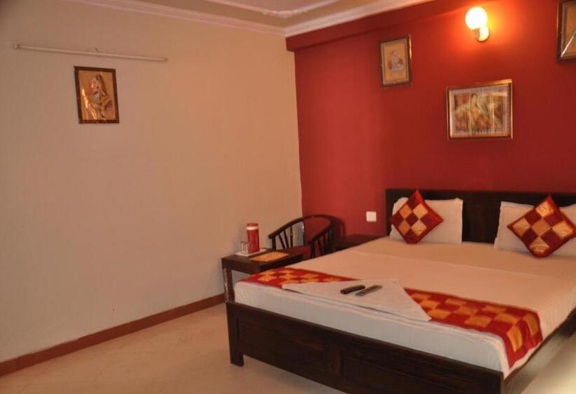 اتاق لوکس, Classic Inn Near Railway Station Jaipur